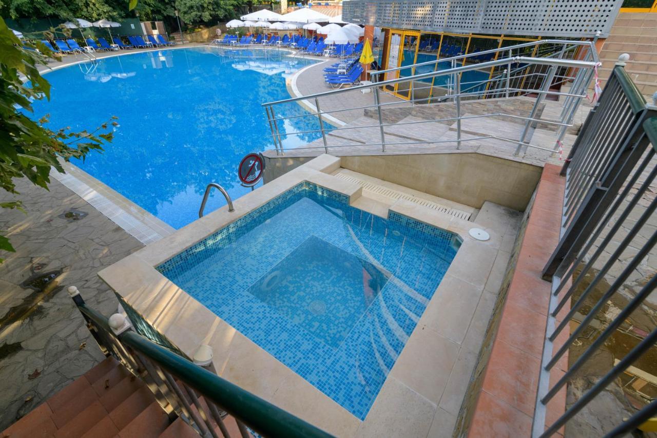 Atlas Golden Sands