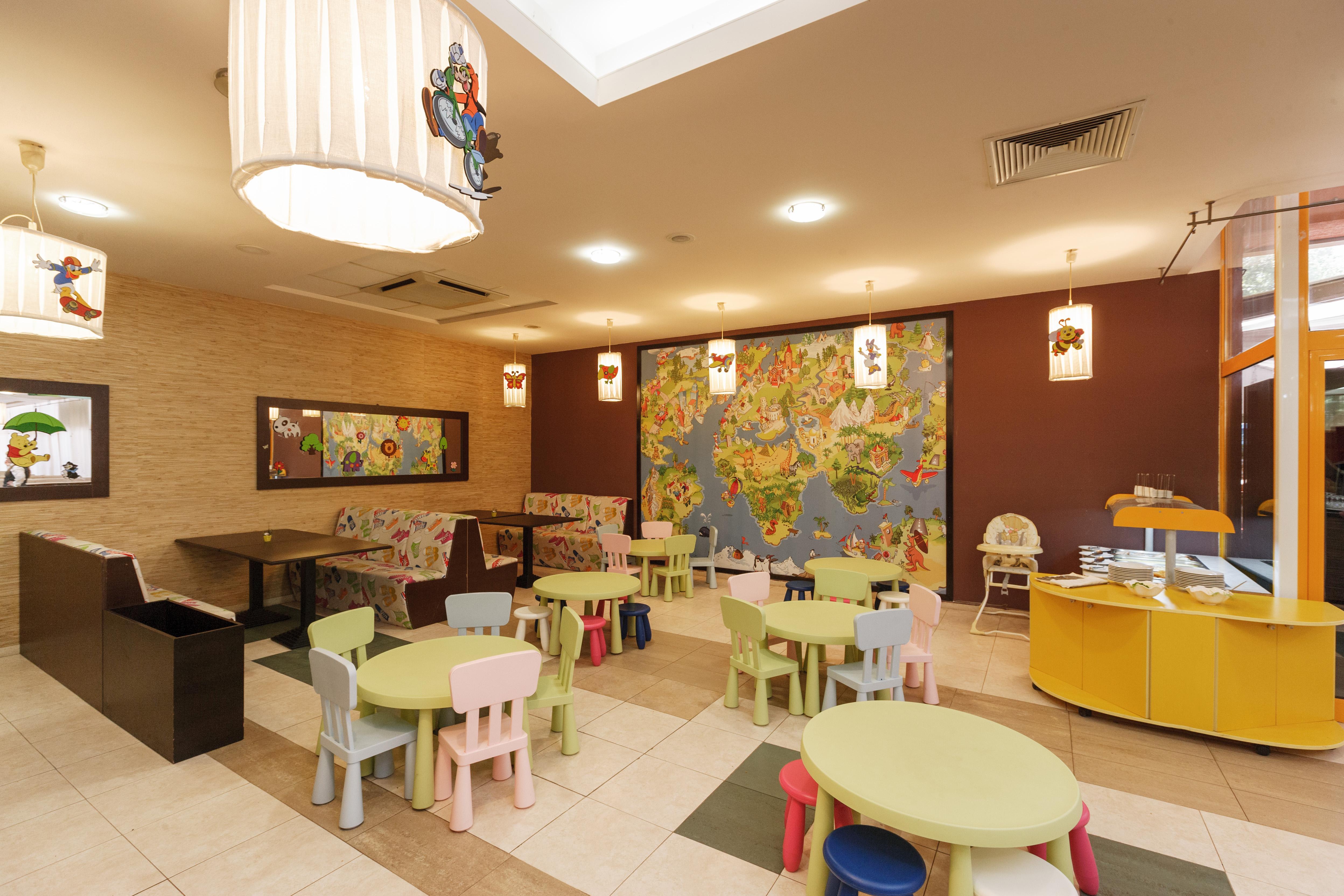 Atlas Otel Altın Kumlar